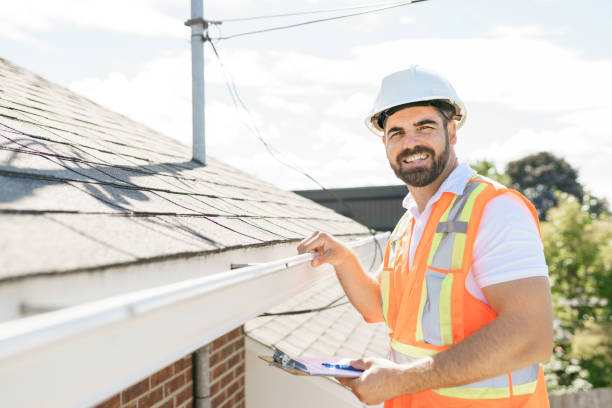 Best Roof Gutter Cleaning  in Kensington, CA